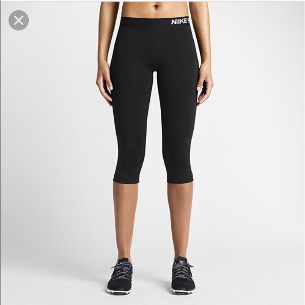 women’s nike pro crop leggings